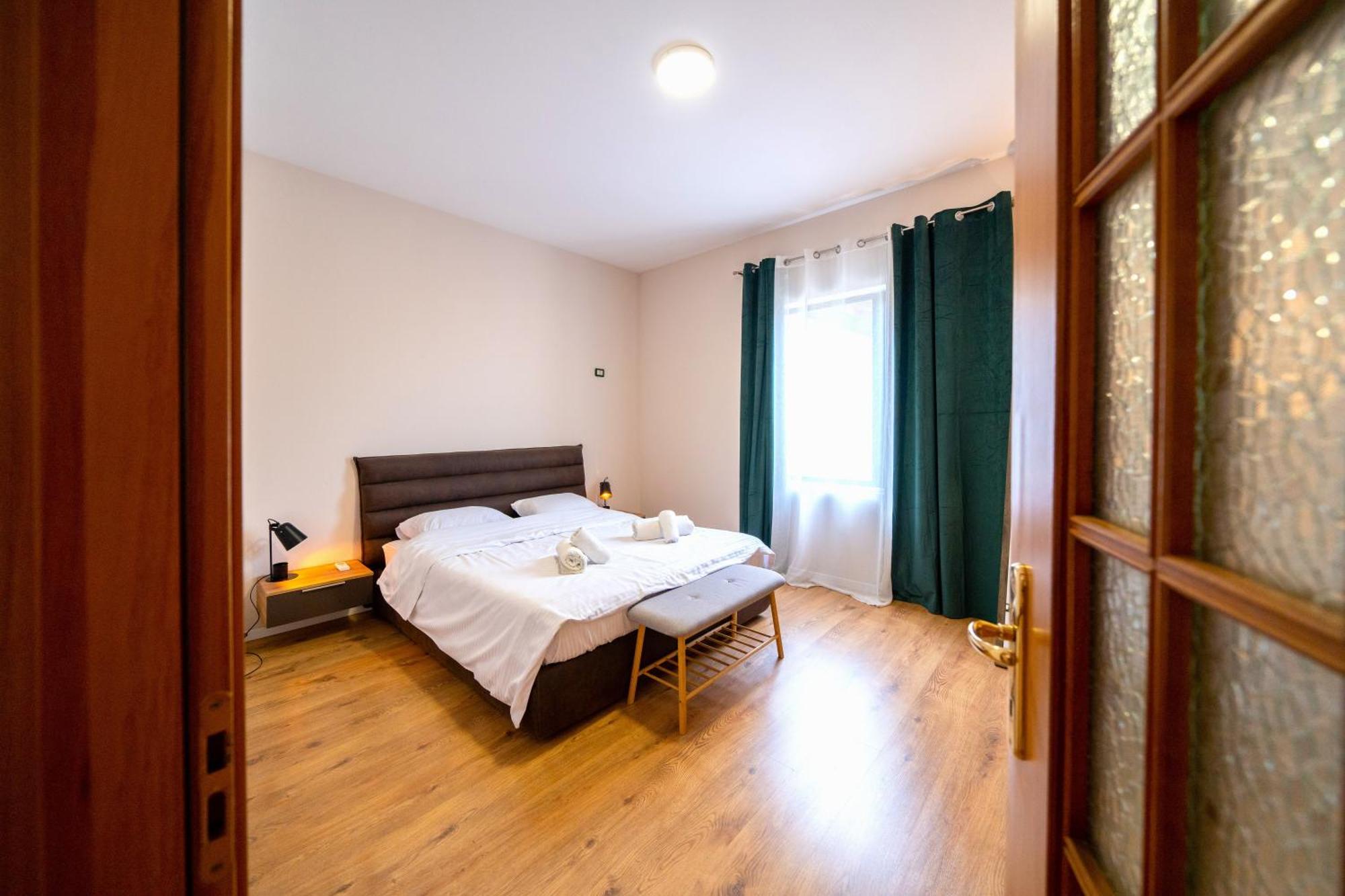 Colorful Comfy Condo Central Tirana Eksteriør billede